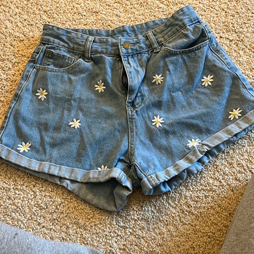 Too big for my waist but super cute flower designs